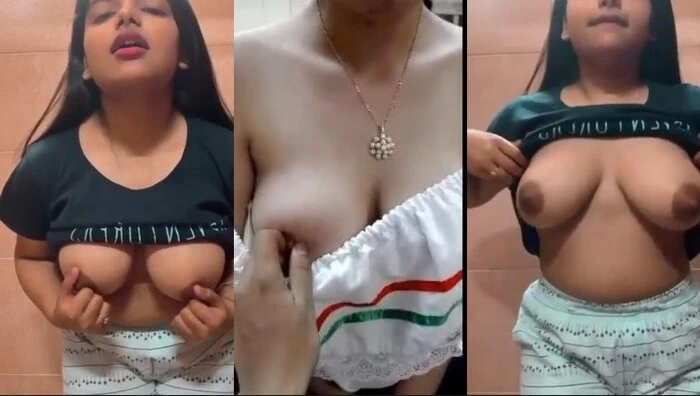 Beautiful Boobs Girl Playing With Boobs Sex HD